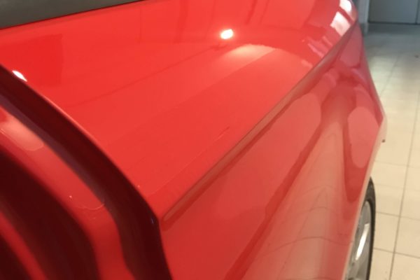 Audi A1 fényezésének feljavítása, sárvédő javítása, fényezése