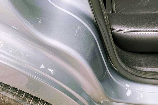 Ford Mondeo hátsó sárvédő javítása, fényezése