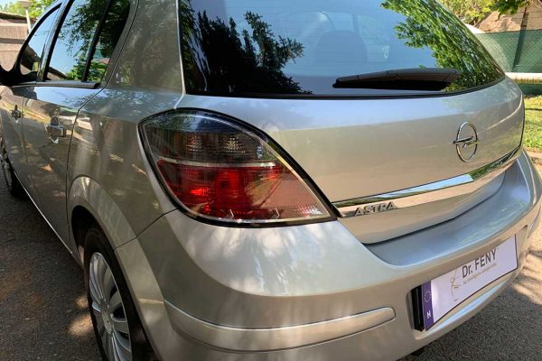 Opel Astra javítása