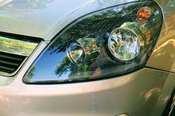Opel Zafira első lökhárító javítása, fényezése