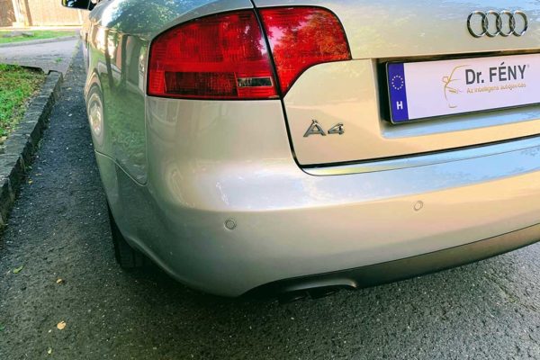 Audi A4 hátsó lökhárító fényezése