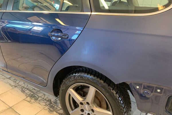 VW Golf javítása, fényezése
