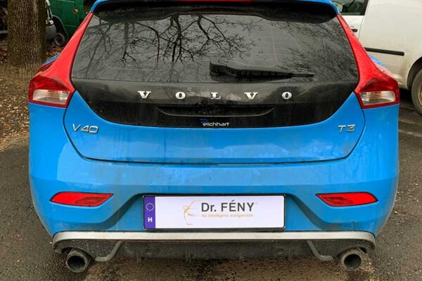 Volvo V40 javítása, fényezése