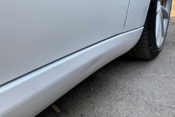 Tesla Model 3 javítása, fényezése