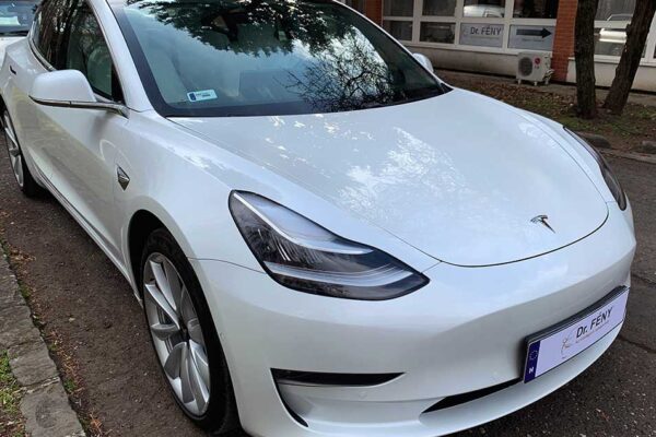 Tesla Model 3 javítása, fényezése