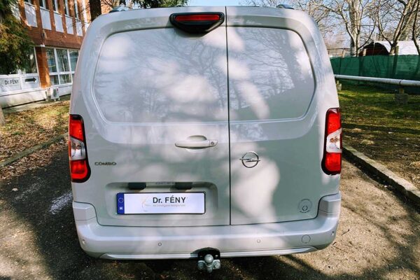 Opel Combo javítása, fényezése