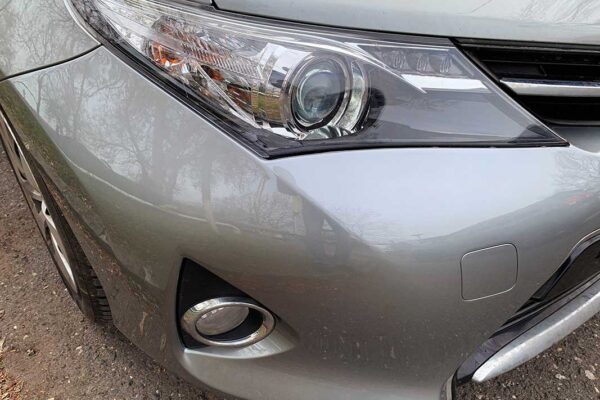 Toyota Auris javítása, fényezése