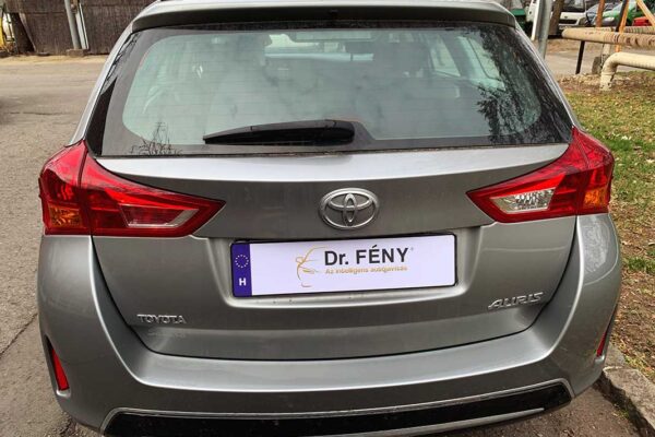 Toyota Auris javítása, fényezése