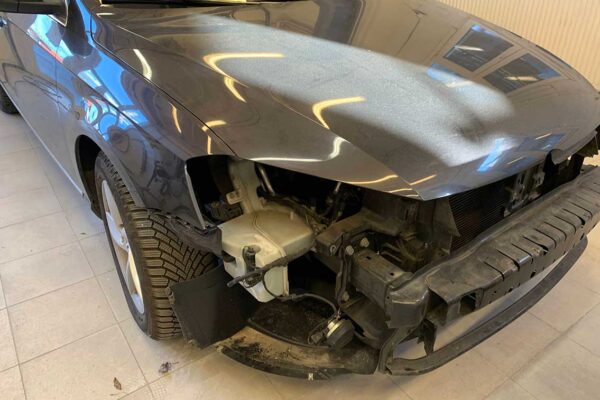 VW Passat javítása, fényezése