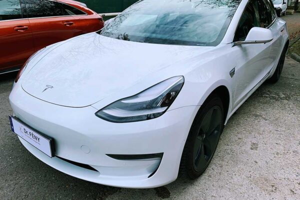 Tesla Model 3 javítása, fényezése