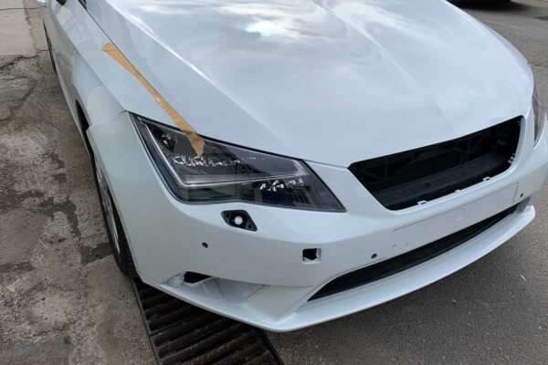 Seat Leon javítása, fényezése