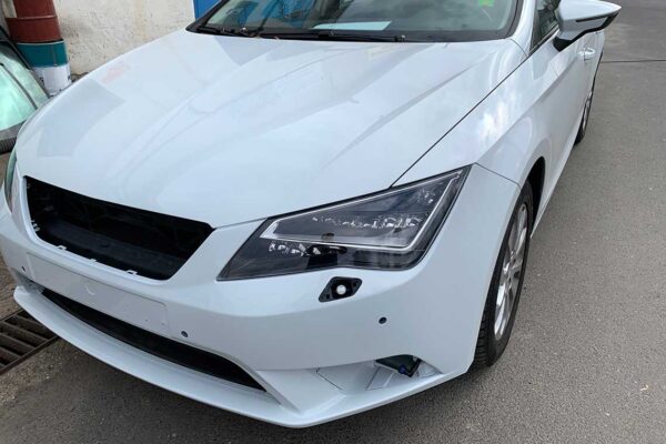 Seat Leon javítása, fényezése
