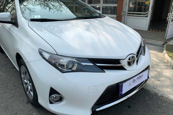 Toyota Auris javítása, fényezése