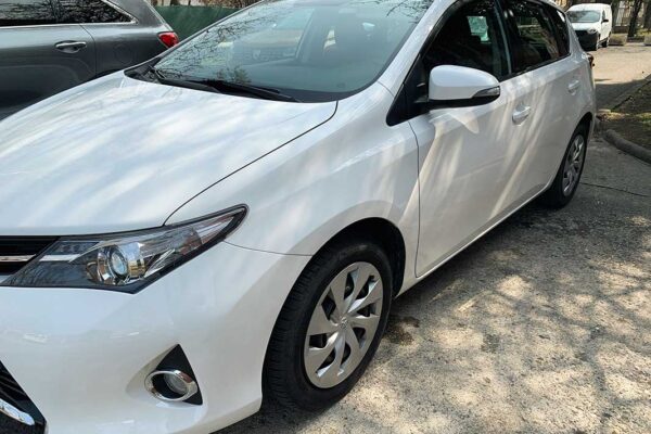 Toyota Auris javítása, fényezése