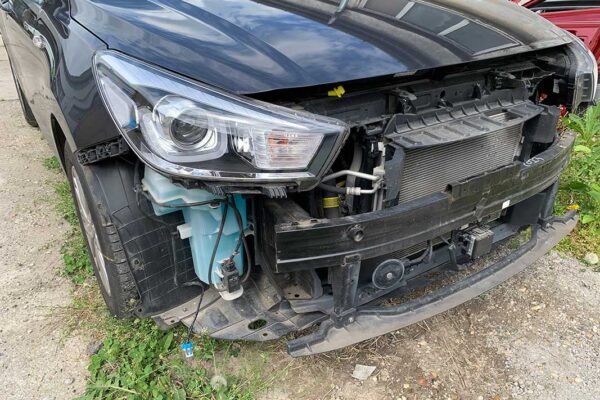 Kia Rio javítása, fényezése