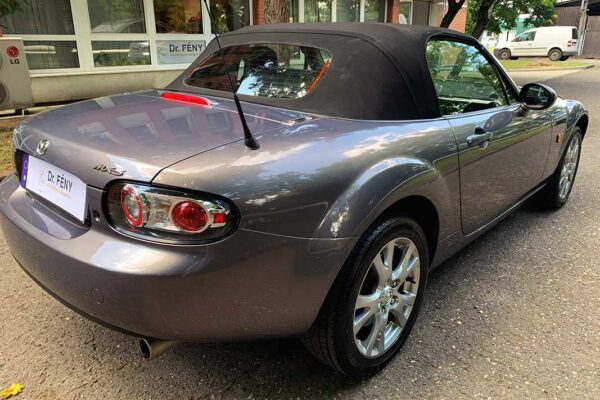 Mazda MX5 javítása, fényezése Mazda MX5 javítása, fényezése